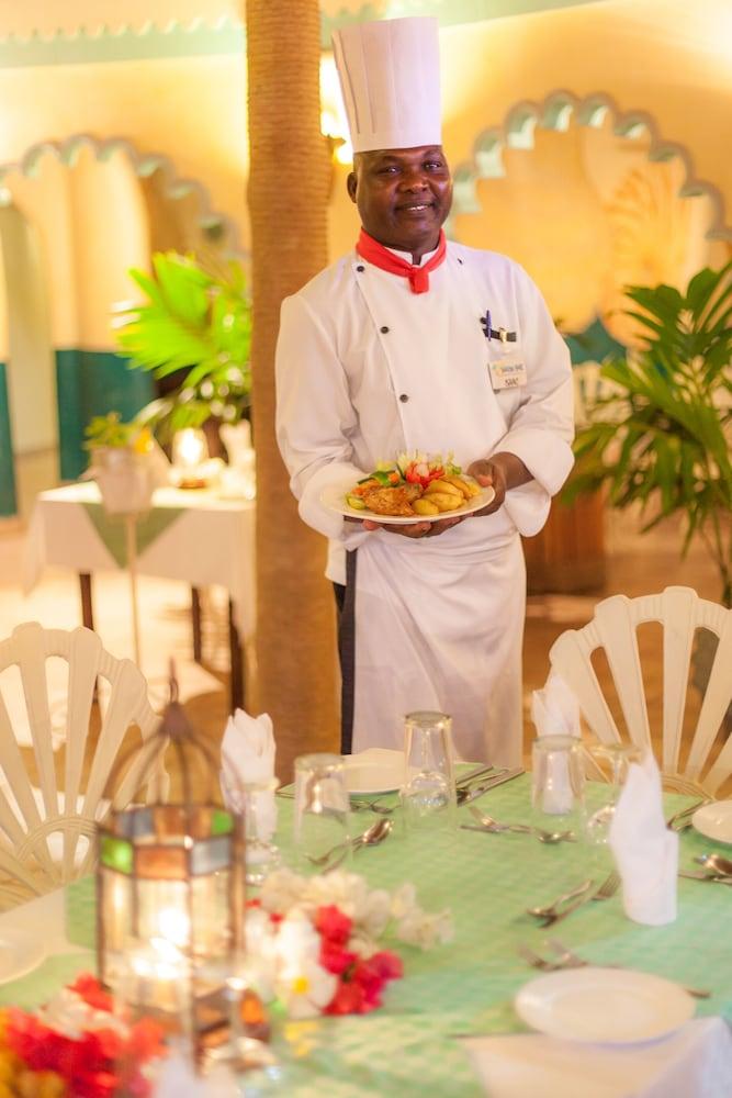 Hotel Turtle Bay Club